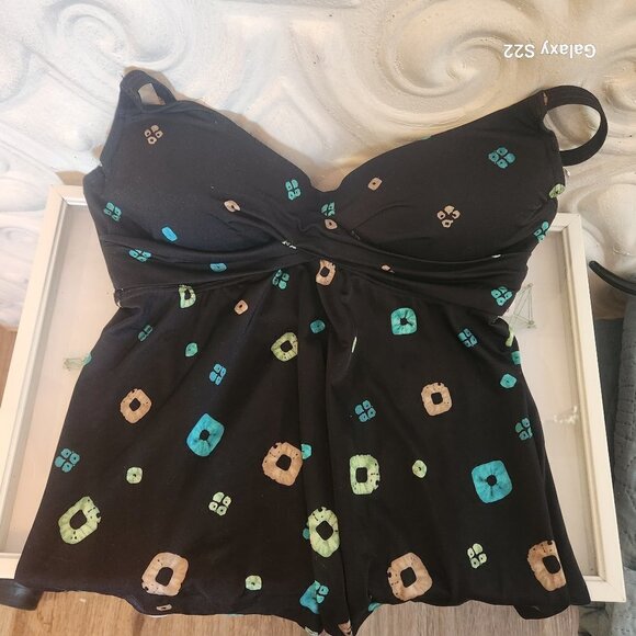 CocoReef Shapemaker Wrap Tankini Top. NWT. Size 8/32 C - Picture 6 of 10